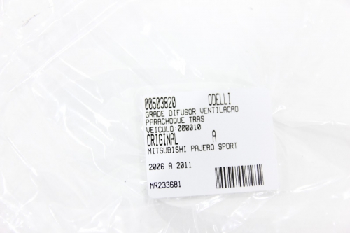 Grade Difusor Ventilação Para-choque  Tras Mitsubishi Pajero Sport 2006-2011 Usado (820)